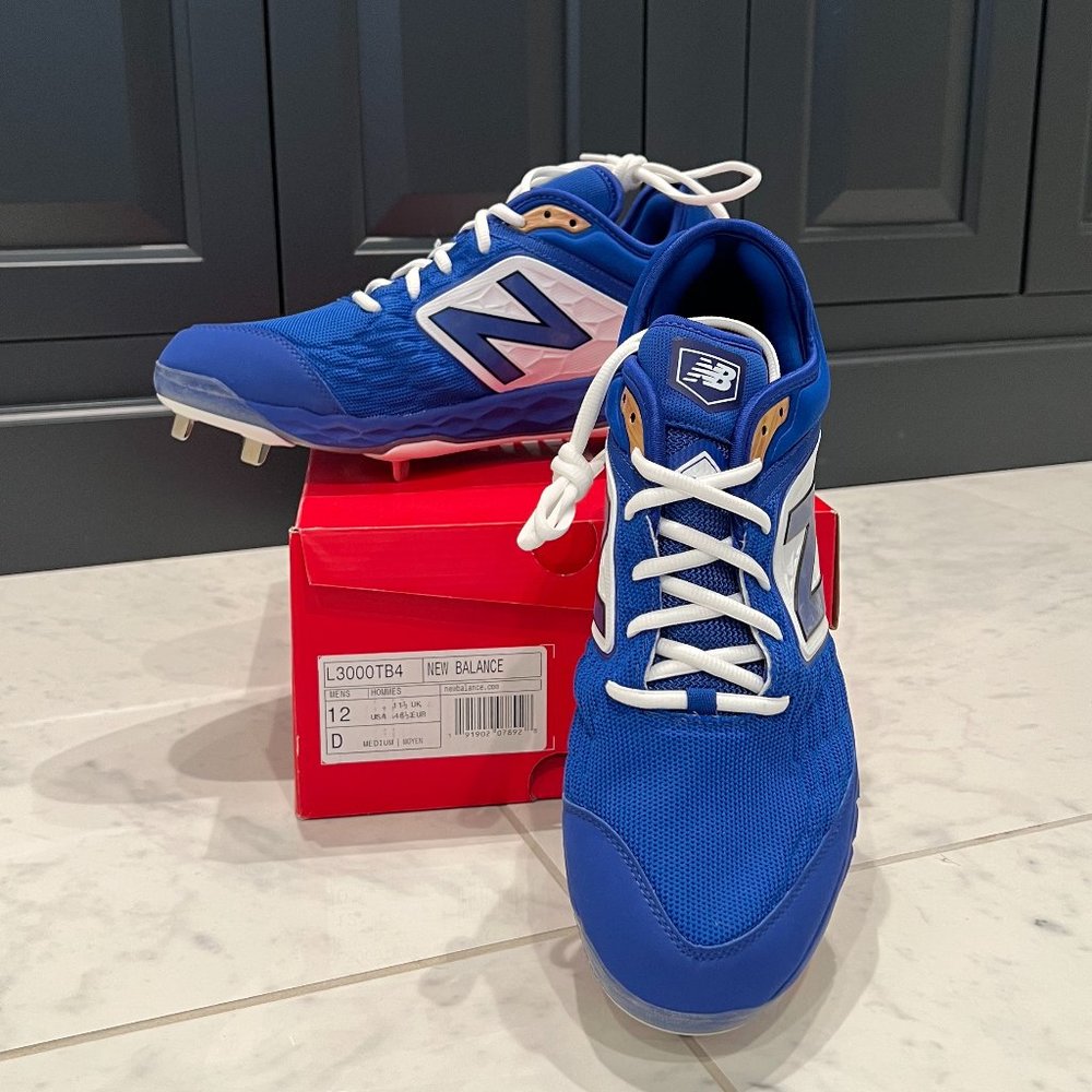 Never Worn! New Balance Metal Cleats- Mens Size 12